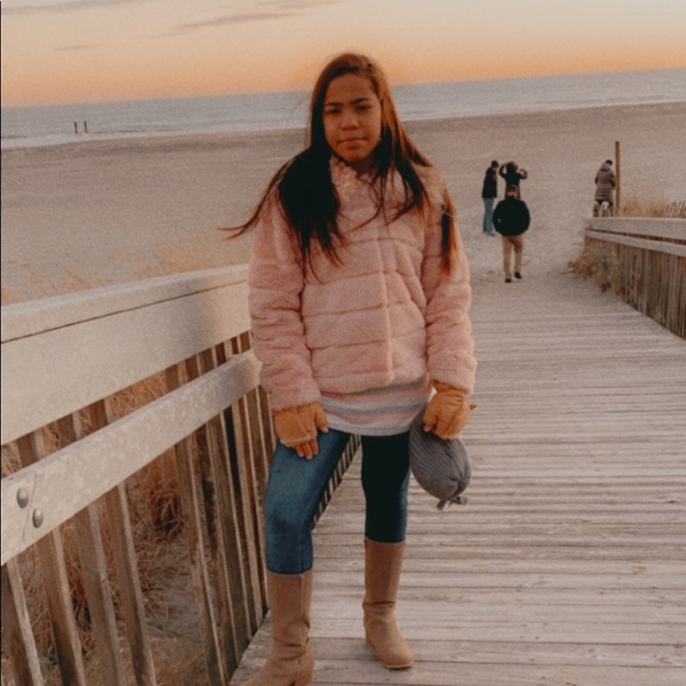 Meet your Posher, Amy